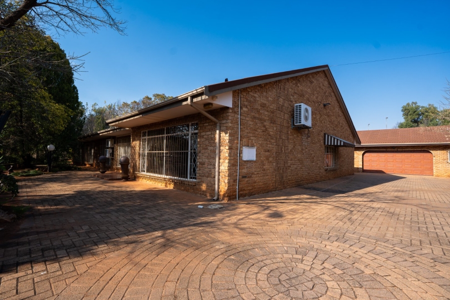 3 Bedroom Property for Sale in Flamwood North West